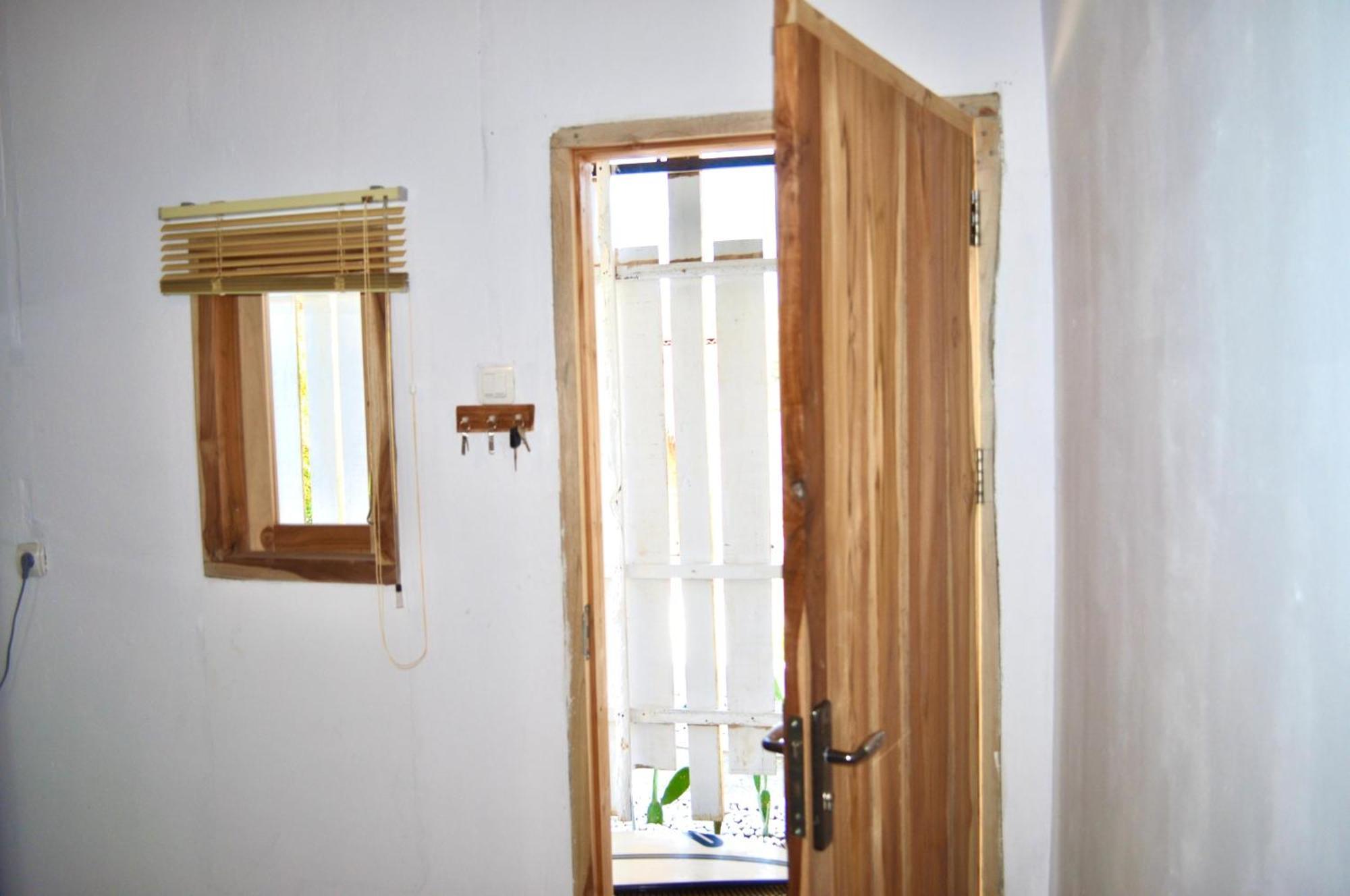 Ripbowl Guest House Selong Belanak Habitación foto